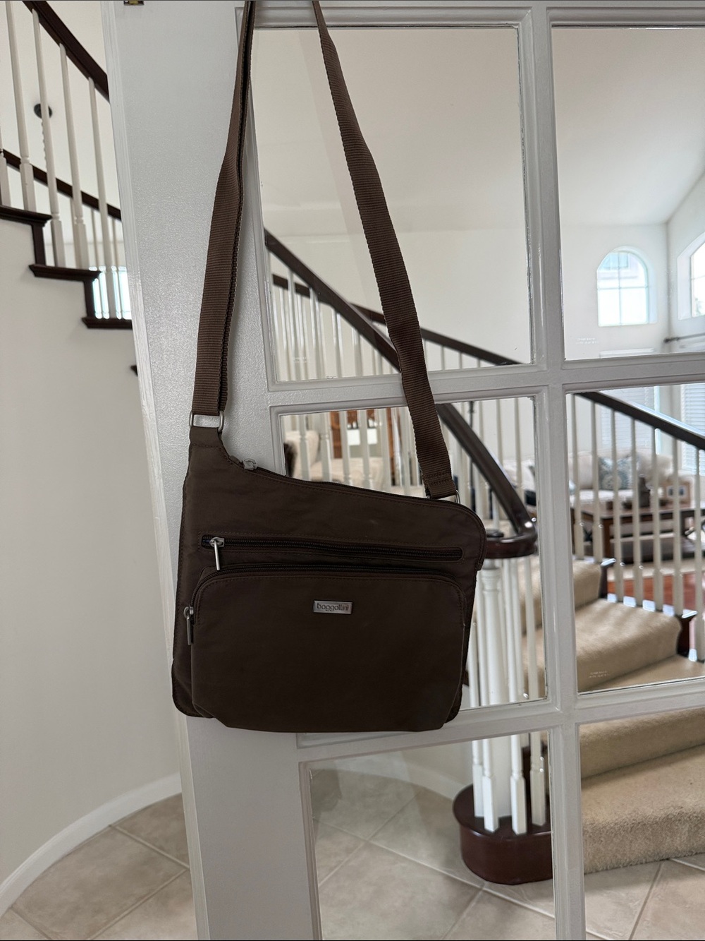 Baggallini Brown Travel Crossbody Messenger Bag